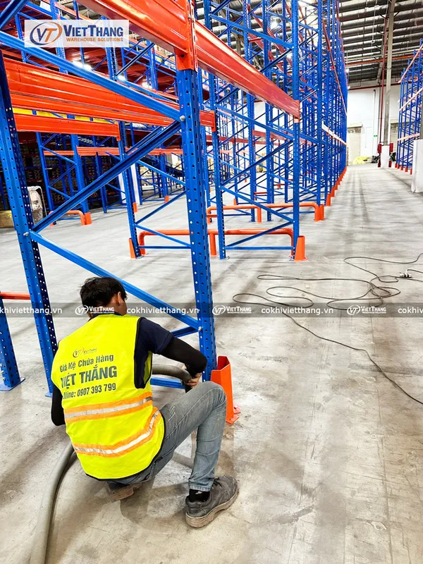 Sản phẩm Mearsk Vsip 2 11 — Kệ Chứa Hàng Việt Thắng - Công Ty TNHH Cơ Khí Công Nghiệp Việt Thắng — MST 3702619540
