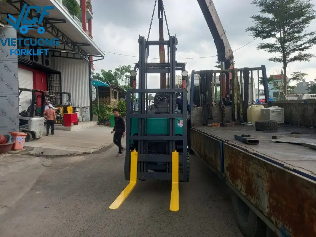 Sản phẩm Thue xe nang_2 — Cho Thuê Xe Nâng Việt Cường - Công Ty TNHH Xe Nâng Việt Cường — MST 3702634669