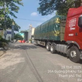 Sản phẩm container 15 4517 — Công Ty TNHH Dịch Vụ Vận Tải Linh Quân — MST 3702636881
