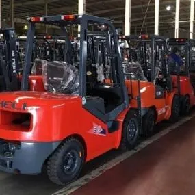 Sản phẩm dich vu sua chua xe nang 8008 — Cho Thuê Xe Nâng Phúc Minh - Công Ty TNHH Thương Mại Dịch Vụ Kỹ Thuật Xe Nâng
Phúc Minh — MST 3702661359