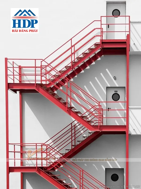 Sản phẩm 1741400723_cau thang thoat hiem hai dang phat 20 — Công Ty TNHH Cơ Khí Xây Dựng Hải Đăng Phát — MST 3702702125