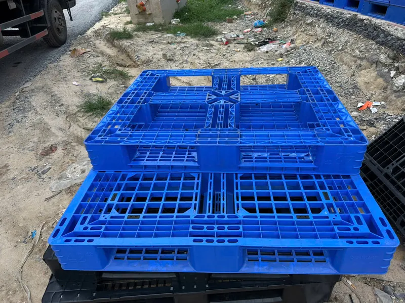 Sản phẩm pallet nhua xanh 01883211593189 — Pallet Hòa Phát - Công Ty TNHH Thương Mại Dịch Vụ Hòa Phát Plastic — MST 3702759844