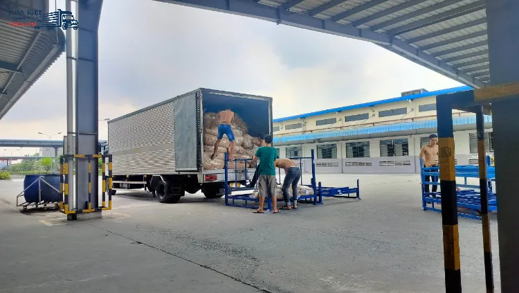 Sản phẩm gui hang tu ha noi di tien giang3 — Công Ty TNHH Giao Nhận Vận Tải Tuấn Kiệt — MST 3702787908