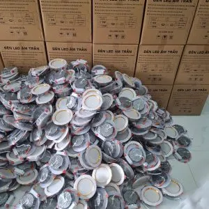 Sản phẩm Den am tran 6 300x300 — Công Ty TNHH Thiết Bị Điện Hoàng Kim Long — MST 3702823024