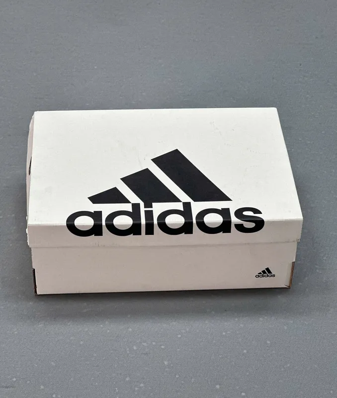 Sản phẩm adidas — Công Ty CP Sản Xuất Bao Bì Quyết Thắng — MST 3702864221