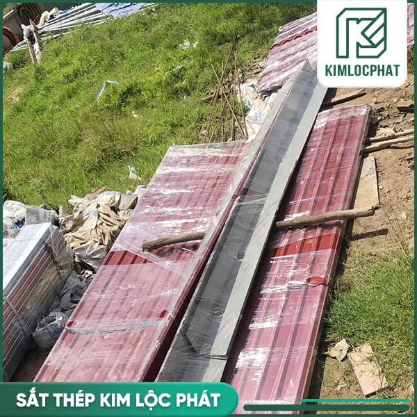 Sản phẩm ton cach nhiet — Tôn Kim Lộc Phát - Công Ty TNHH TM-DV Sắt Thép Kim Lộc Phát — MST 3702868924