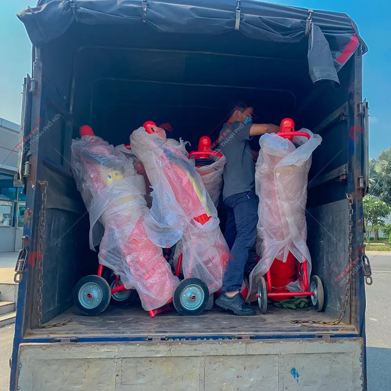 Sản phẩm binh chua chay binh duong 20 — Công Ty Cổ Phần Thương Mại Và Dịch Vụ Thành Phố Mới - Chi Nhánh Lâm Đồng — MST 3702929574