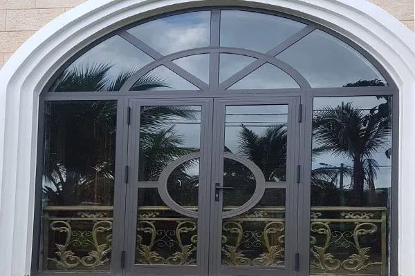 Sản phẩm cua nhom xingfa uon vom 4 — Công Ty TNHH Nhôm Kính Đại Phú Quý — MST 3702992544