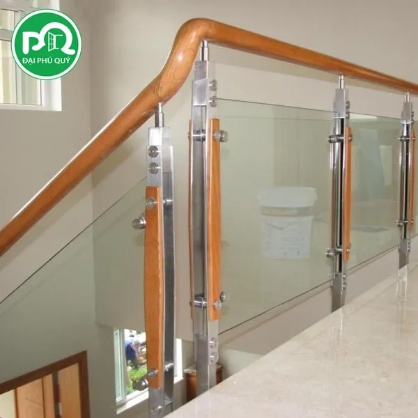 Sản phẩm lan can kinh cau thang — Công Ty TNHH Nhôm Kính Đại Phú Quý — MST 3702992544