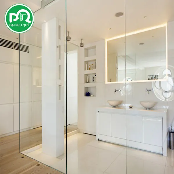 Sản phẩm phong tam kinh vach ngan — Công Ty TNHH Nhôm Kính Đại Phú Quý — MST 3702992544