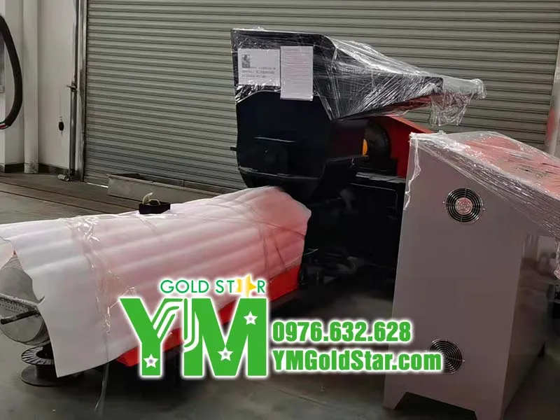 Sản phẩm may tai che fly 4 — Công Ty TNHH YM GOLDSTAR — MST 3702996919