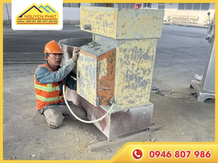 Sản phẩm z5254620513481_b1d7a38c82766df4a5bb532abb39e1d8 — Sửa Chữa Nhà Xưởng Nguyên Phát - Công Ty TNHH Cơ Khí Xây Dựng Và Dịch Vụ Nguyên
Phát — MST 3703001394