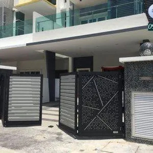 Sản phẩm cong sat hop 4 canh nhe nhang 300x300 — Công Ty TNHH Thương Mại Dịch Vụ Hà Sơn Phát — MST 3703027882