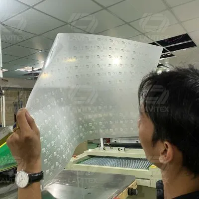 Sản phẩm dich vu in tem pet chuyen nhiet lavitex 221109 18 400x400 — Công Ty TNHH Sản Xuất Nhãn Mác Lavitex — MST 3703082393