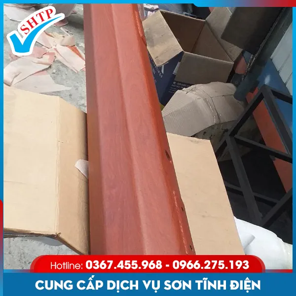 Sản phẩm son tinh dien gia go new — Sơn Tĩnh Điện Hải Thịnh Phát - Công Ty TNHH Kỹ Thuật Công Nghệ Sơn Hải Thịnh
Phát — MST 3703084802
