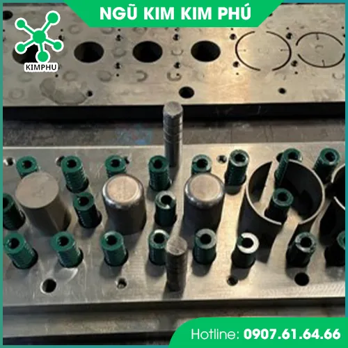 Sản phẩm khuon mau 7 — Gia Công Kim Loại Kim Phú - Công Ty TNHH Gia Công Kim Loại Kim Phú — MST 3703097209
