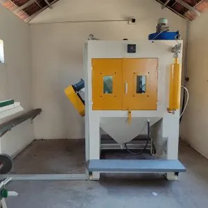 Sản phẩm buong phun cat 3 300x300 — Máy Phun Bi Jie Chu - Công Ty TNHH Jie Chu Việt Nam — MST 3703126594