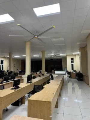 Sản phẩm thi cong quat tran cong nghiep son tien 04 300x400 — Quạt Công Nghiệp Đồng Tâm - Công Ty TNHH Sản Xuất Và Thương Mại Cơ Khí Đồng Tâm — MST 3703131770