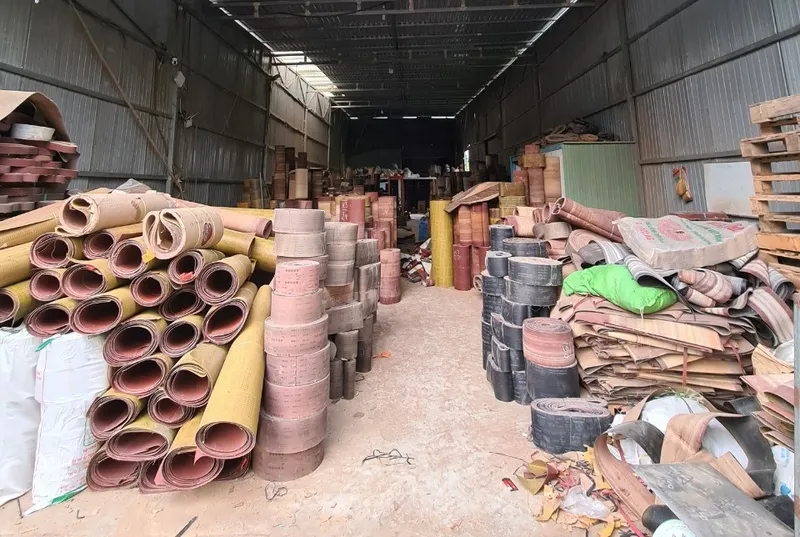 Sản phẩm z3183617398828_4153d9daac948eeb24e54fdd1181f67d — Thu Mua Nhám Cũ, Nhám Phế Liệu Minh Thư - Công Ty TNHH Nhám Minh Thư — MST 3703210687