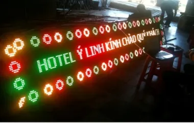 Sản phẩm bang hieu led ma tran 2877 — Quảng Cáo DE1 - Công Ty TNHH Bảng Hiệu Quảng Cáo Bình Dương — MST 3703225806