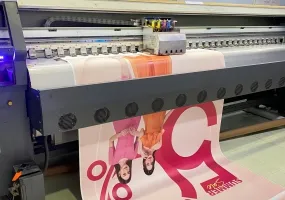 Sản phẩm z463427907510550655ecdadc1e536d426879af38cf042 1506_285x200 — Quảng Cáo Đức Vinh - Công Ty TNHH MTV Xây Dựng Quảng Cáo Đức Vinh — MST 3801112092