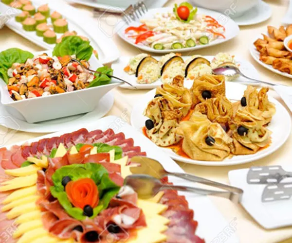 Sản phẩm suat an su kien — Suất Ăn Thực Phẩm Xanh - Công Ty TNHH QL Thực Phẩm Xanh — MST 3801290842