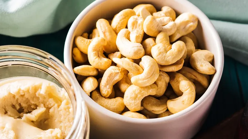 Sản phẩm cashews nuts 1296x728 header — Trái Cây Việt Nhật - Công Ty TNHH Thương Mại Dịch Vụ Xuất Nhập Khẩu Việt Nhật — MST 3801308401