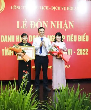Sản phẩm hat_doanh_nghiep_tieu_bieu_l_3 — Công Ty Cổ Phần Du Lịch - Dịch Vụ Hội An — MST 4000102418