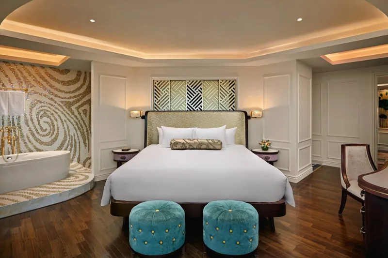 Sản phẩm Deluxe Suites Wakaku_03 — Công Ty Cổ Phần Tập Đoàn Royal Capital — MST 4000490016