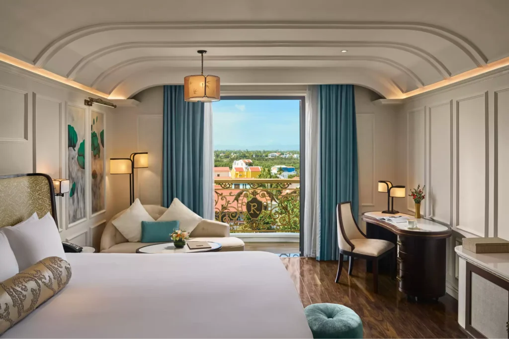 Sản phẩm Grand Deluxe Wakaku_02 1024x683 — Công Ty Cổ Phần Tập Đoàn Royal Capital — MST 4000490016