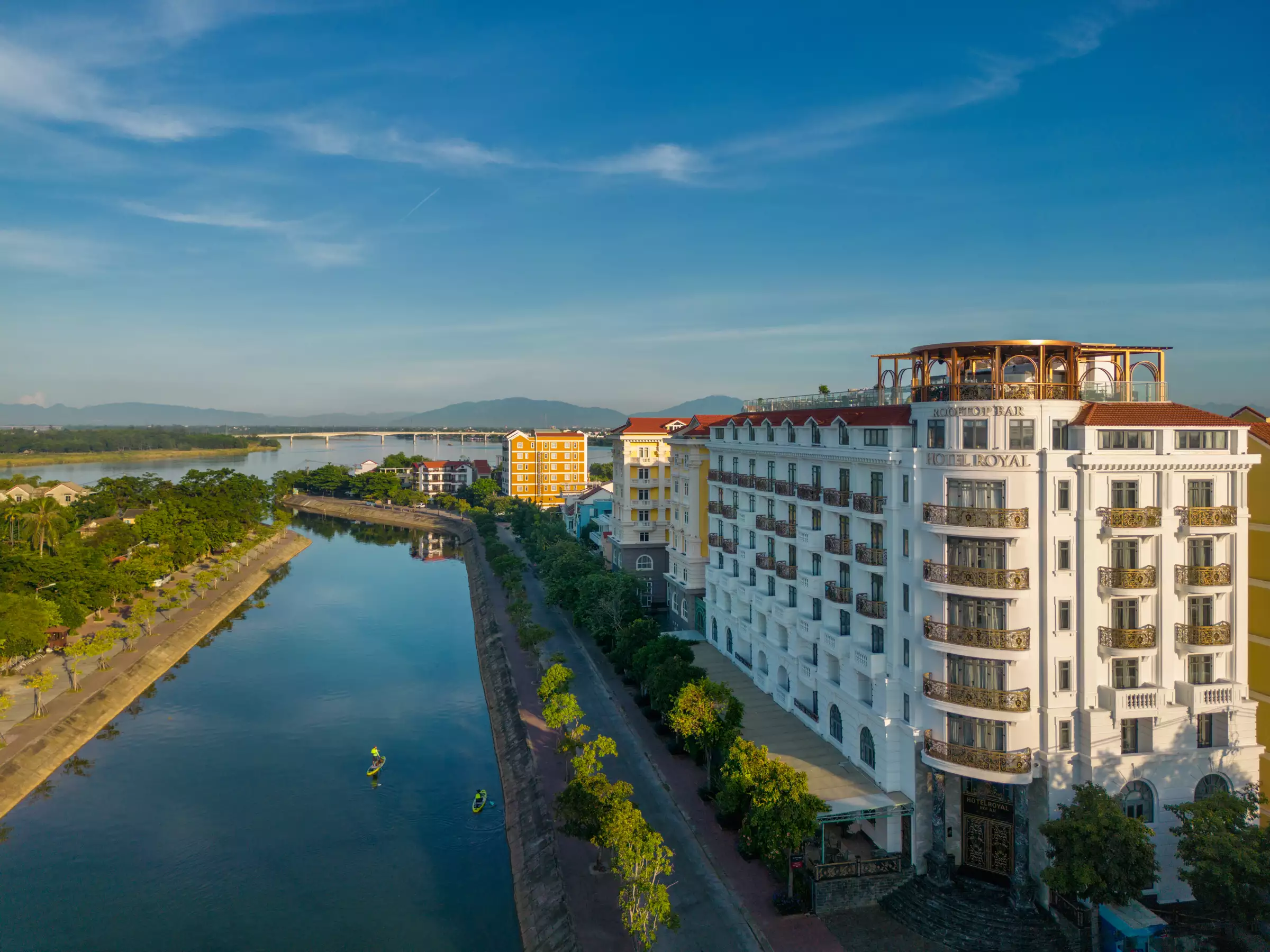 Sản phẩm Hotel Exterior_Riverside Setting — Công Ty Cổ Phần Tập Đoàn Royal Capital — MST 4000490016