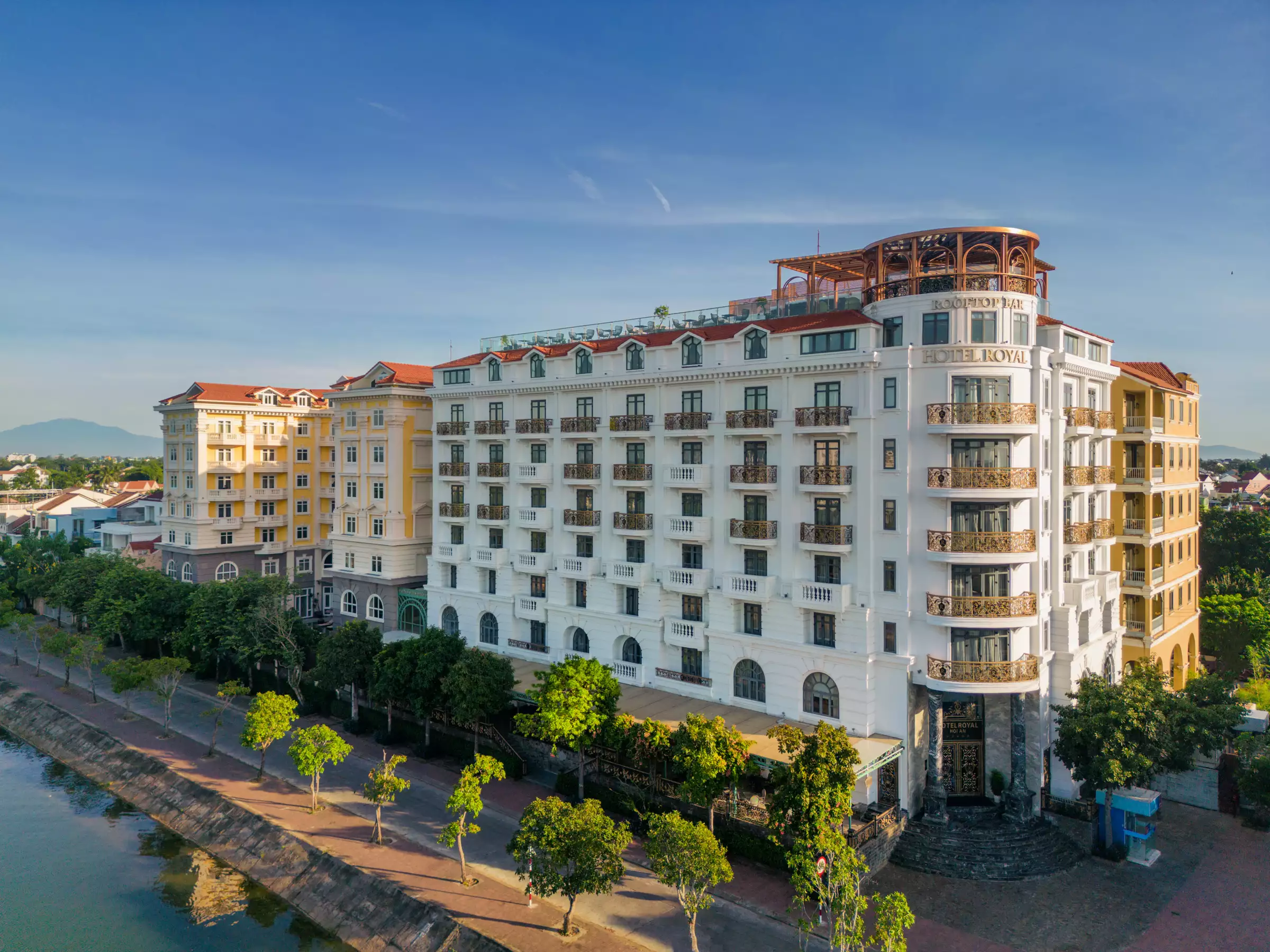 Sản phẩm Hotel Exterior_Riverside Wakaku and Sotaro — Công Ty Cổ Phần Tập Đoàn Royal Capital — MST 4000490016