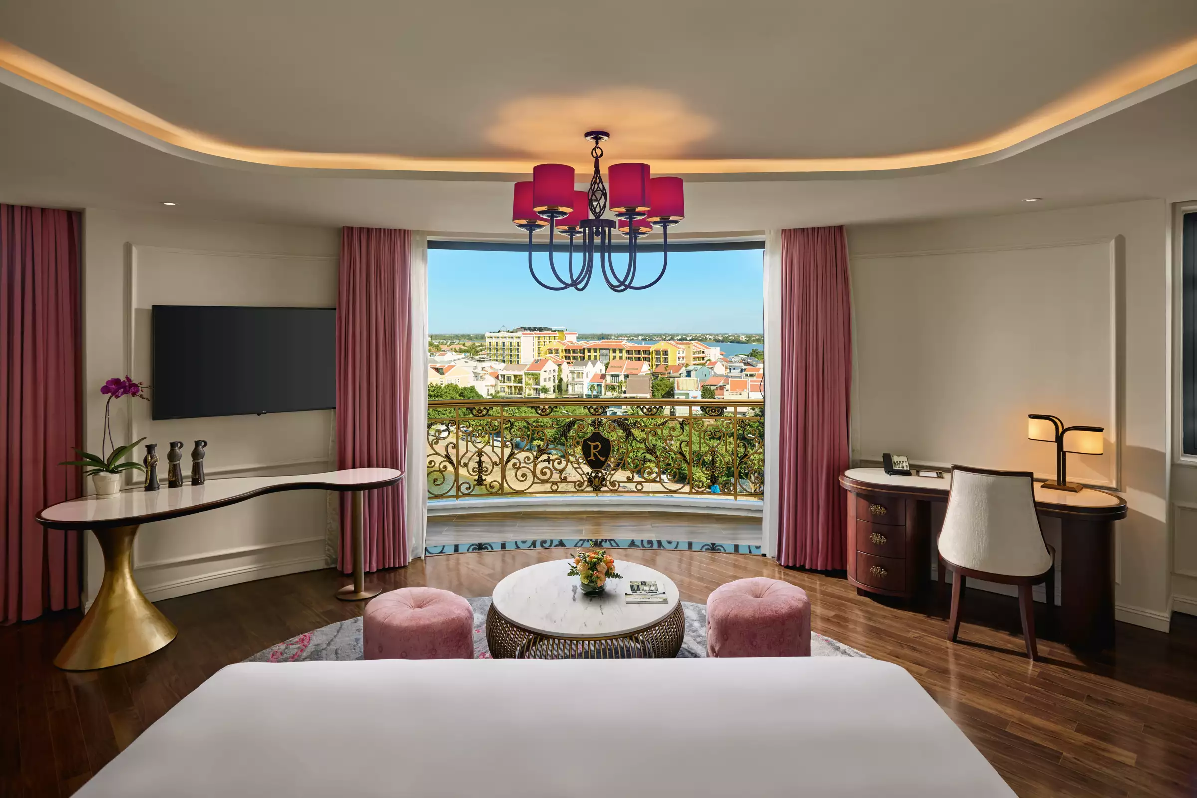 Sản phẩm Presidential Suite Wakaku_03 — Công Ty Cổ Phần Tập Đoàn Royal Capital — MST 4000490016