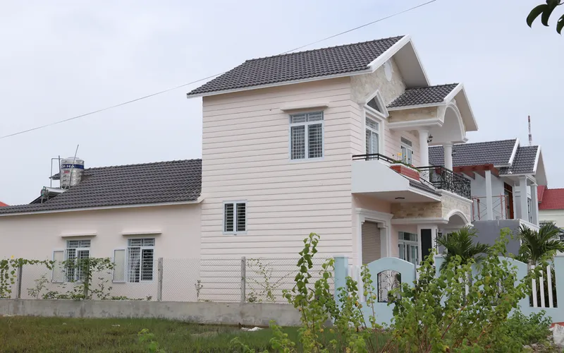 Sản phẩm ngoi mau cao cap da nang 12 — Công Ty TNHH Sản Xuất Thương Mại Dịch Vụ E&A — MST 4001019071