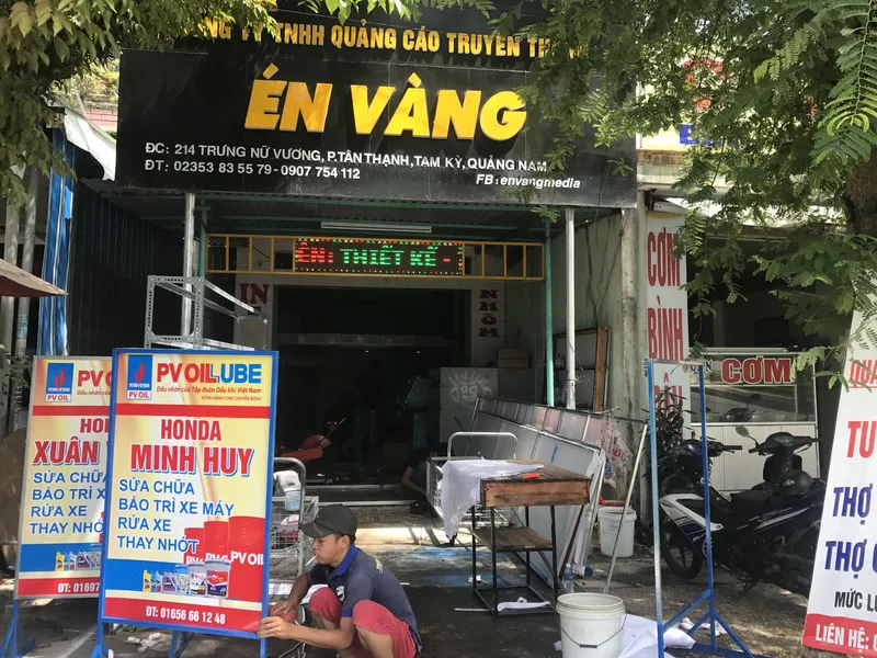 Sản phẩm 18 — Công Ty TNHH Quảng Cáo Truyền Thông én Vàng — MST 4001079539