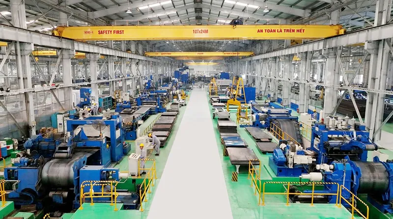 Sản phẩm 1. Day chuyen x bng ct tam ta.i xng gia cong ca THACO INDUSTRIES — Công Ty TNHH Sản Xuất Linh Kiện Nhựa Thaco — MST 4001123925