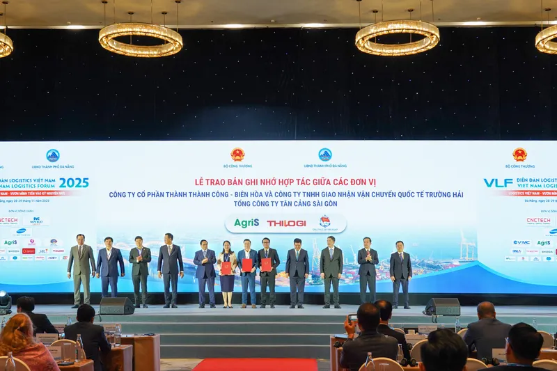 Sản phẩm 6. Le Trao ban ghi nho hop tac giua THILOGI va TTC AgriS tai dien dan scaled — Công Ty TNHH Giao Nhận Vận Chuyển Quốc Tế Trường Hải — MST 4001207438