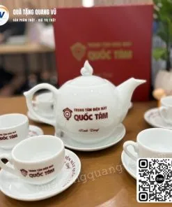 Sản phẩm bo am chen bat trang dang chop lua men trang 1 247x296 — Mũ Bảo Hiểm Quang Vũ - Công Ty TNHH SX Quà Tặng Quang Vũ — MST 4001217411