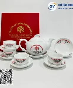 Sản phẩm bo am chen dang cong phuong men su trang 1 247x296 — Mũ Bảo Hiểm Quang Vũ - Công Ty TNHH SX Quà Tặng Quang Vũ — MST 4001217411