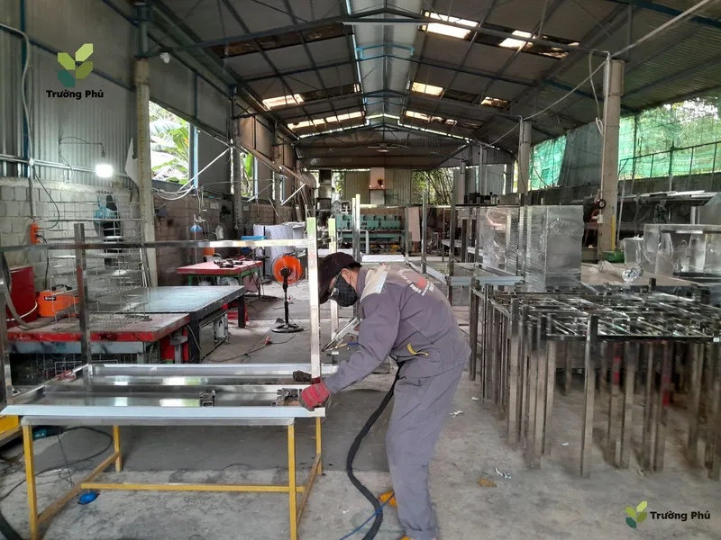Sản phẩm Truong Phu San xuat bai an cong nhan — Bếp Công Nghiệp Trường Phú - Công Ty Cổ Phần Cơ Khí Công Nghiệp Trường Phú — MST 4001257118