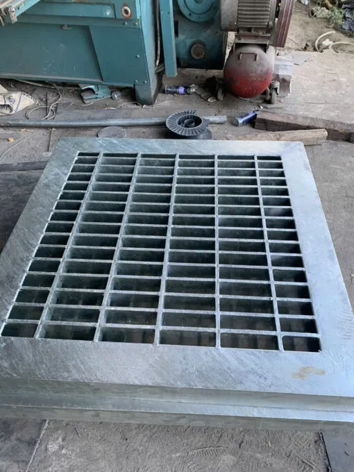 Sản phẩm z6182865316649 c2a494b2165585f7bfa16d48d805bfca 510x680 — Nắp Hố Ga FS - Công Ty TNHH Sản Xuất & Thương Mại FS — MST 4001283277