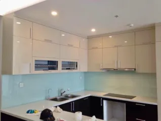 Sản phẩm 1544064277 Kinh op bep mau xanh trang — Vách Ngăn Tín Thành - Công Ty TNHH Sản Xuất Và Thương Mại Tín Thành — MST 4101034820