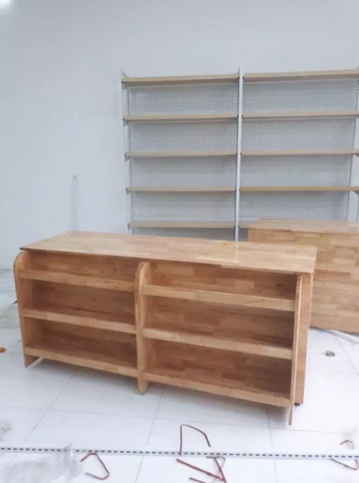 Sản phẩm ban thu ngan sieu thi go cao su 1 — Kệ Siêu Thị Thành Phát - Công Ty TNHH Đầu Tư TMDV Thành Phát — MST 4101604608