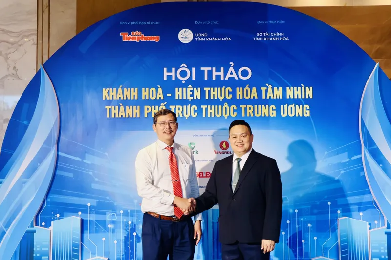 Sản phẩm Dai_dien_VIMC_va_Cang_Cam_Ranh_tai_Hoi_thao_Khanh_Hoa_hien_thuc_hoa_tam_nhin_Thanh_pho_truc_thuoc_trung_uong — Cam Ranh Port - Công Ty CP Cảng Cam Ranh — MST 4200272350