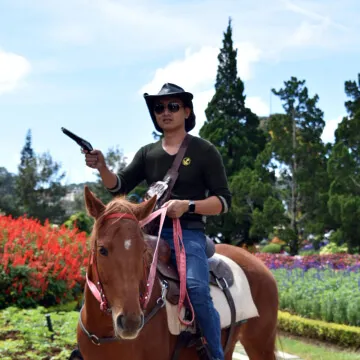 Sản phẩm KH Hoang Ngoc Thach — Công Ty TNHH Khu Du Lịch Vịnh Thiên Đường — MST 4201550314