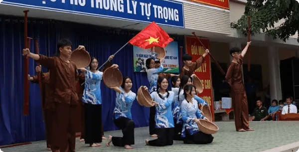 Sản phẩm thpt ly tu trong nt — Công Ty Cổ Phần Tiềm Năng Vô Hạn — MST 4201892928
