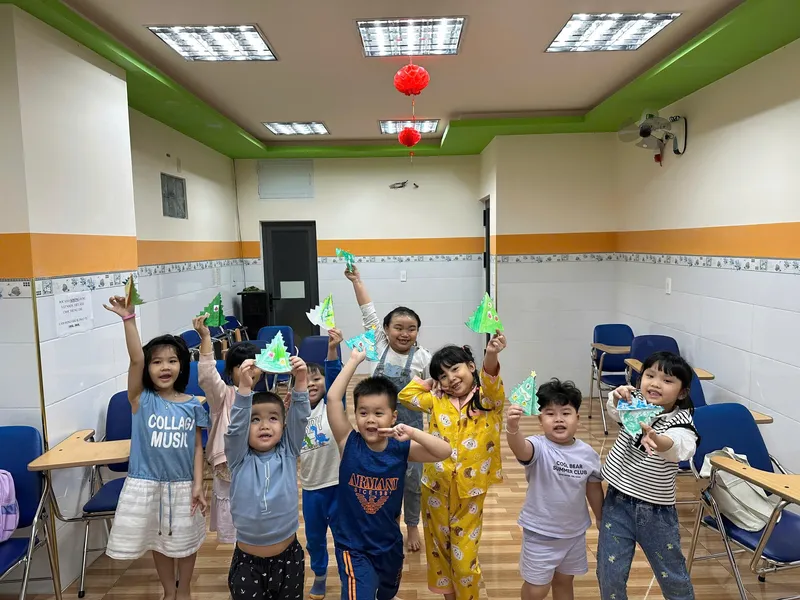 Sản phẩm 2026_3_10_17_z7525755275101_421892b39c423ad660fbb30969bad036 — Công Ty TNHH Giáo Dục Vietstar — MST 4201924457