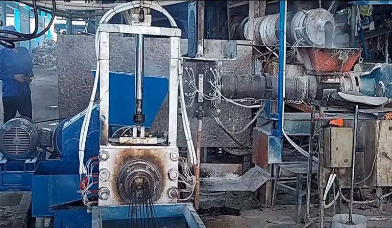 Sản phẩm sanxuathatnhua — Môi Trường Nam Thành Ninh Thuận - Công Ty TNHH Xây Dựng - Thương Mại Và Sản Xuất
Nam Thành Ninh Thuận — MST 4500225633
