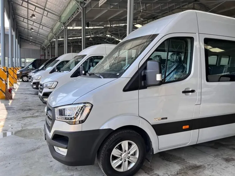 Sản phẩm z4341546771892_9be162bf6fed4569452e6aa3ee6fd782 1067x800 — Thuê Xe Định Dung - Công Ty TNHH Vận Tải Định Dung — MST 4500659944