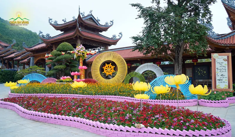 Sản phẩm THÁI NGUYEN CHÙA BA VÀNG YEN TỦ THUE XE LẼ HỌI 45 CHÕ — Công Ty TNHH Đầu Tư Du Lịch Hà Linh — MST 4601114908